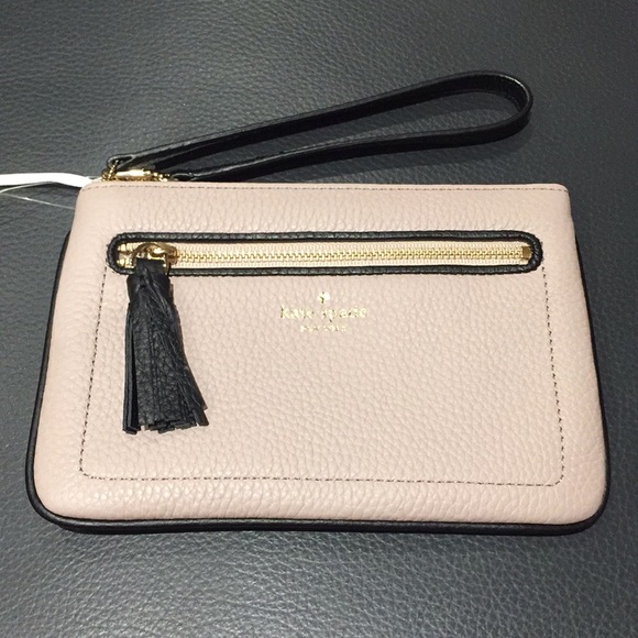kate spade Handbags - NEW Kate Spade Tinie Wristlet Bag